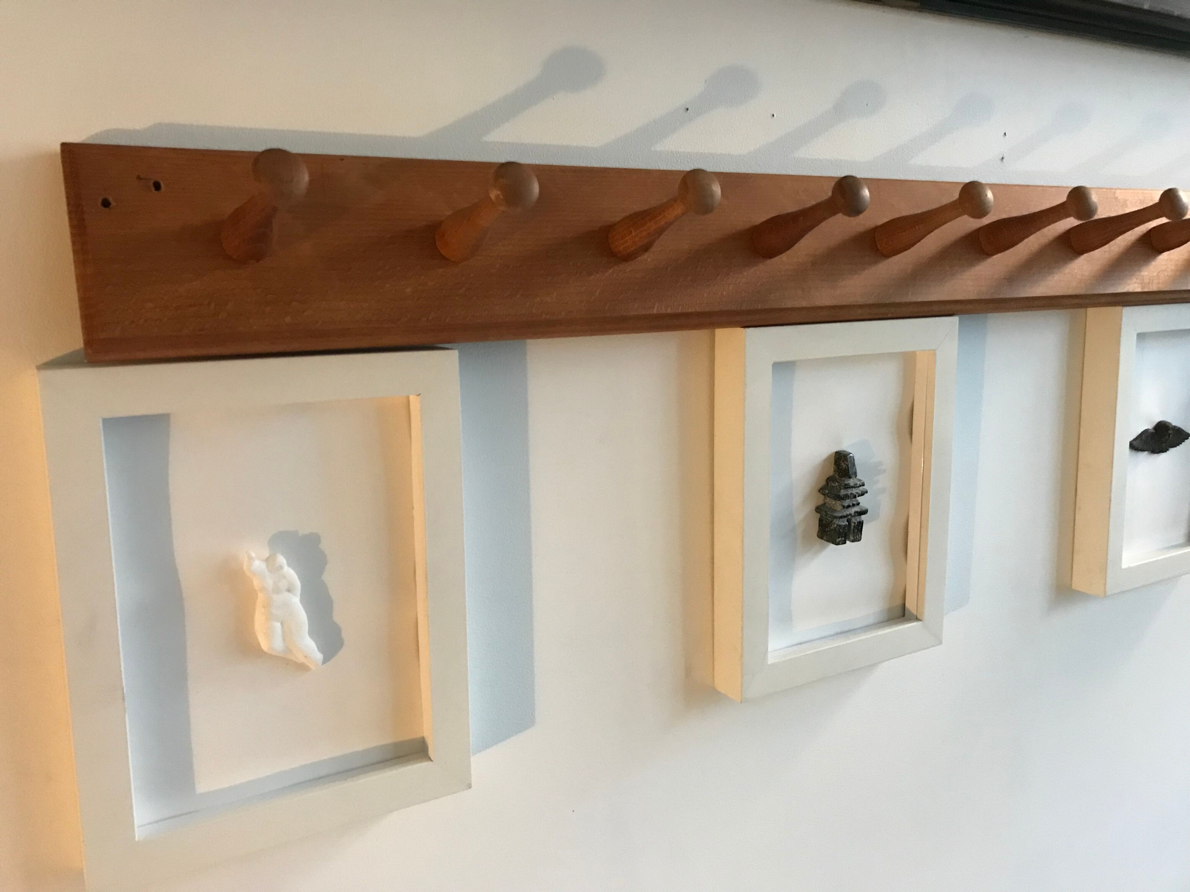 Coat rack in wood