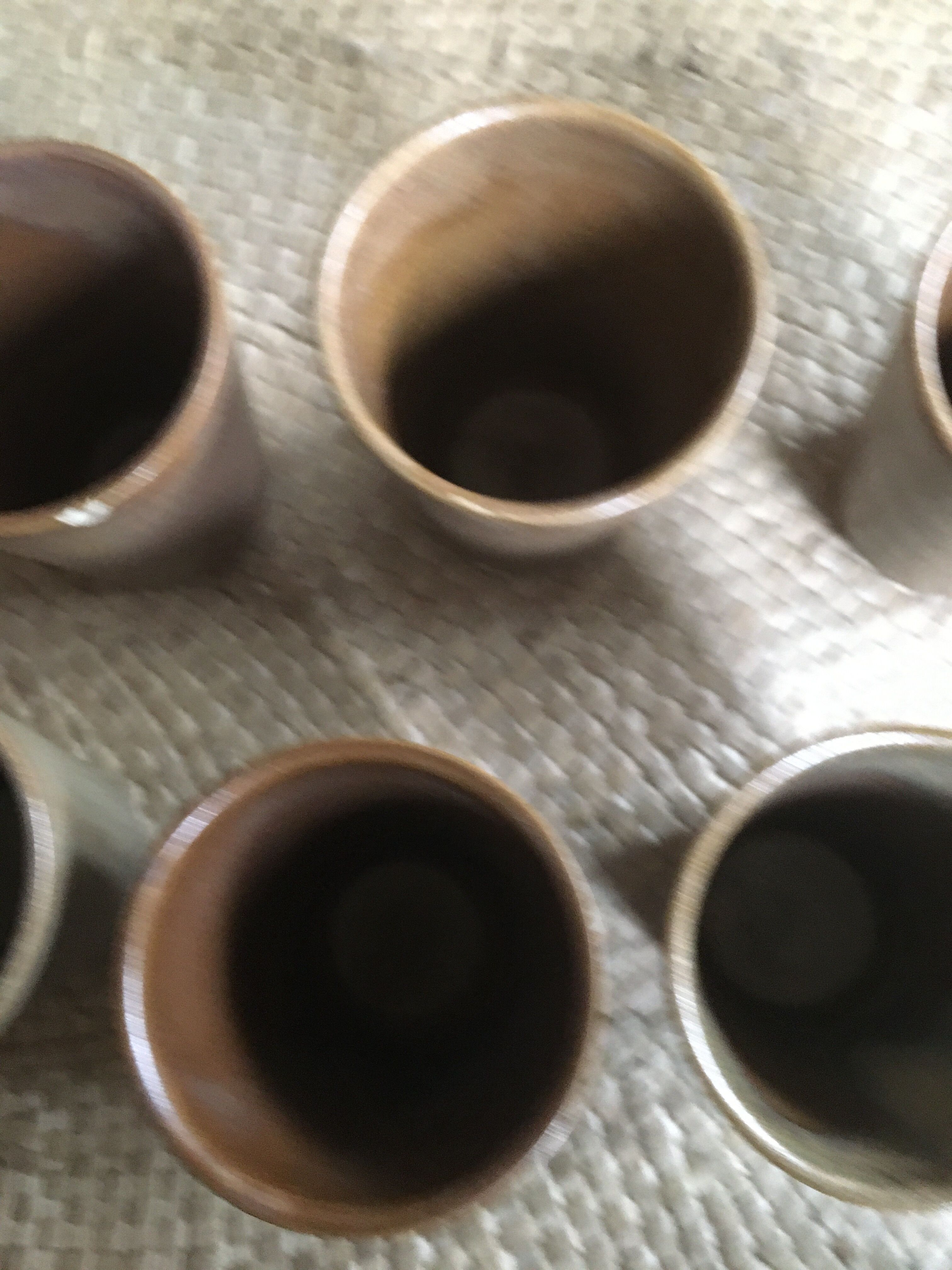 Series of 6 cups of sandstone