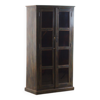 Armoire en bois vintage