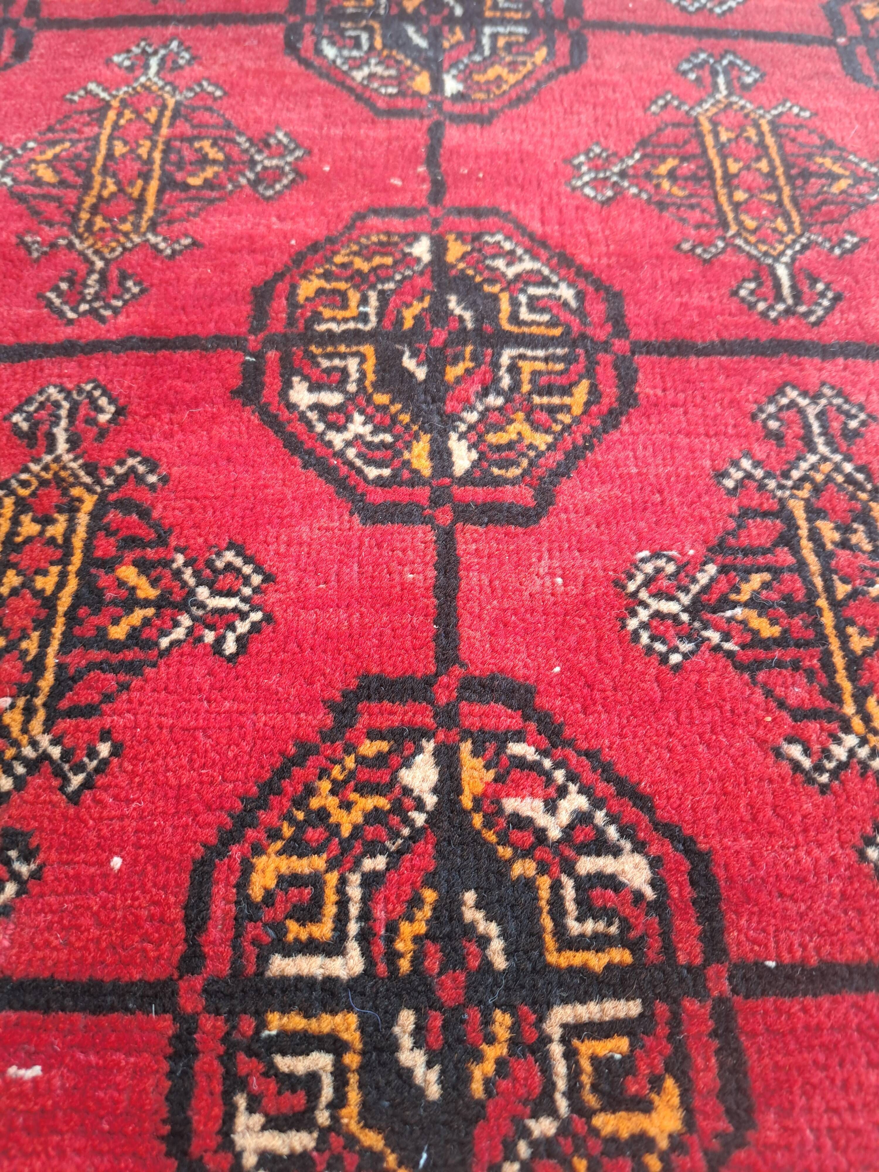 Tapis Belouch / Baloutche, rouge et noir, 125x230cm, Iran