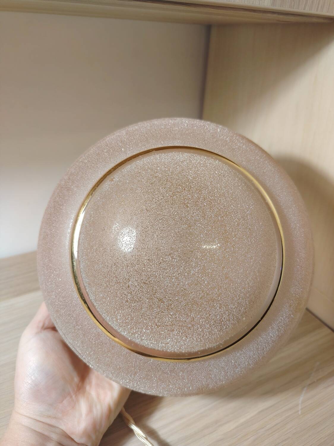Frosted textured pink globe touch lamp