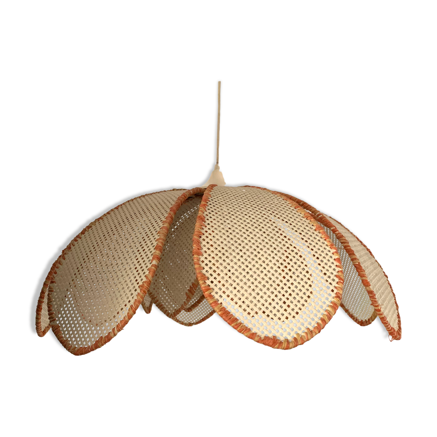 Flower suspension in rattan canning from the 70s