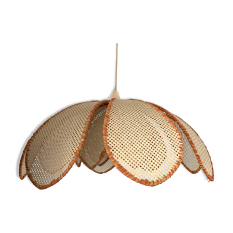 Flower suspension in rattan canning from the 70s