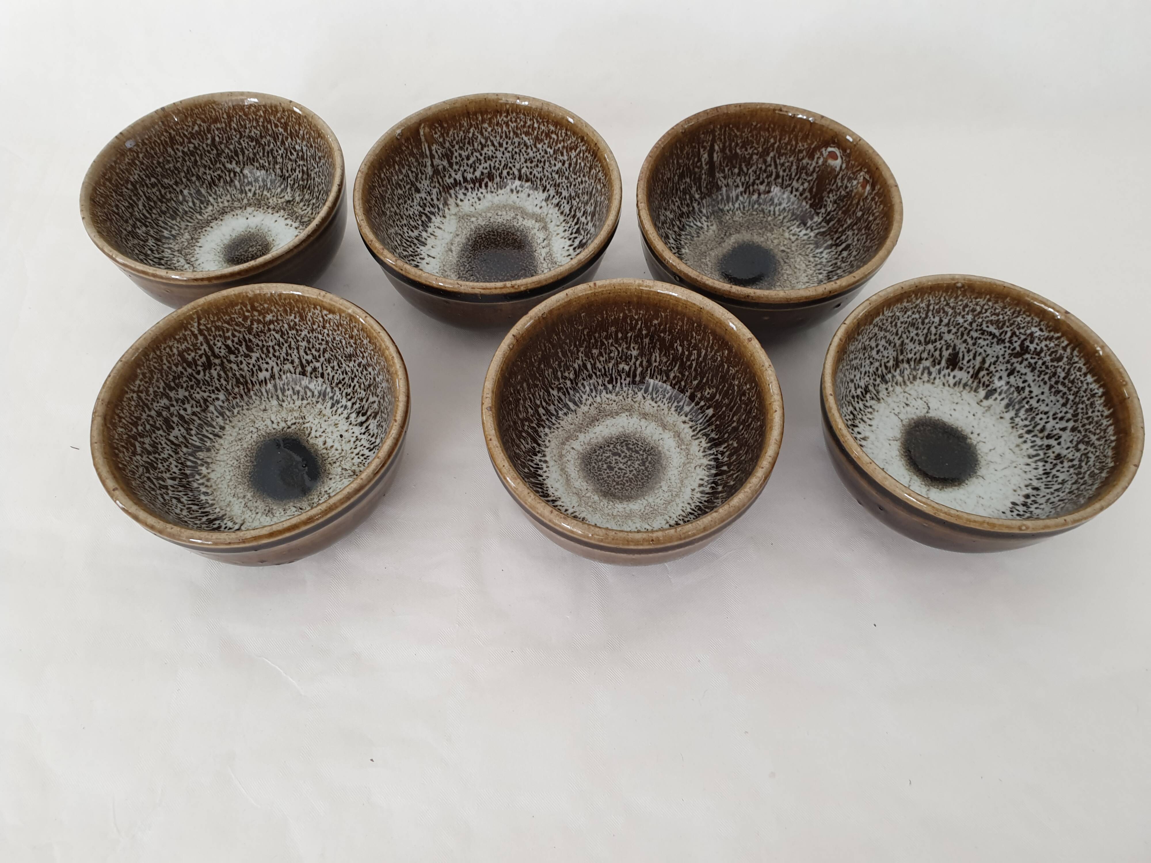Set of 6 ramekins Bowls / cups in glazed ceramic Signed Alésia