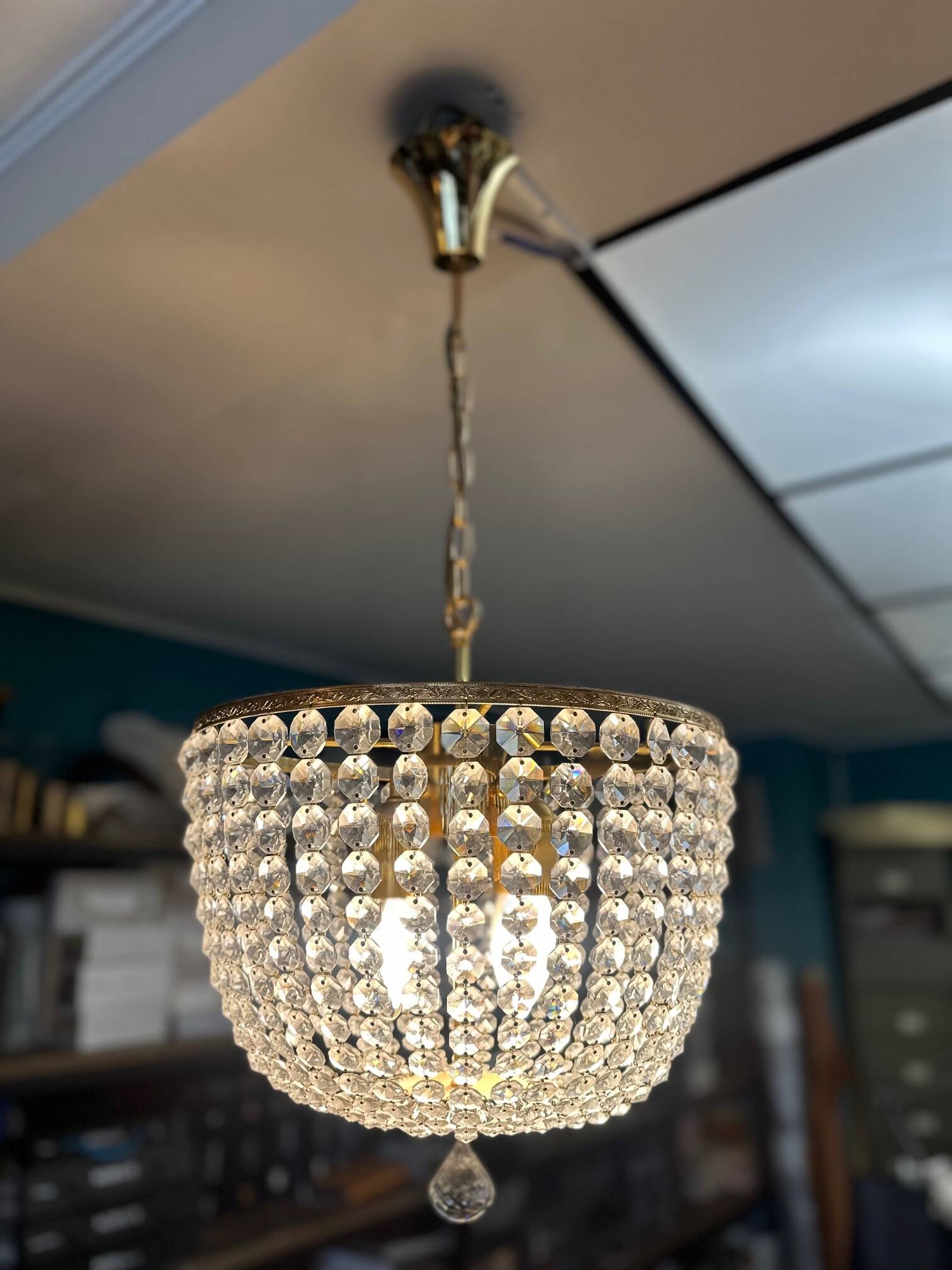 Chandelier with pendants