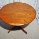 Scandinavian extendable table in teak Laurits M Larsen