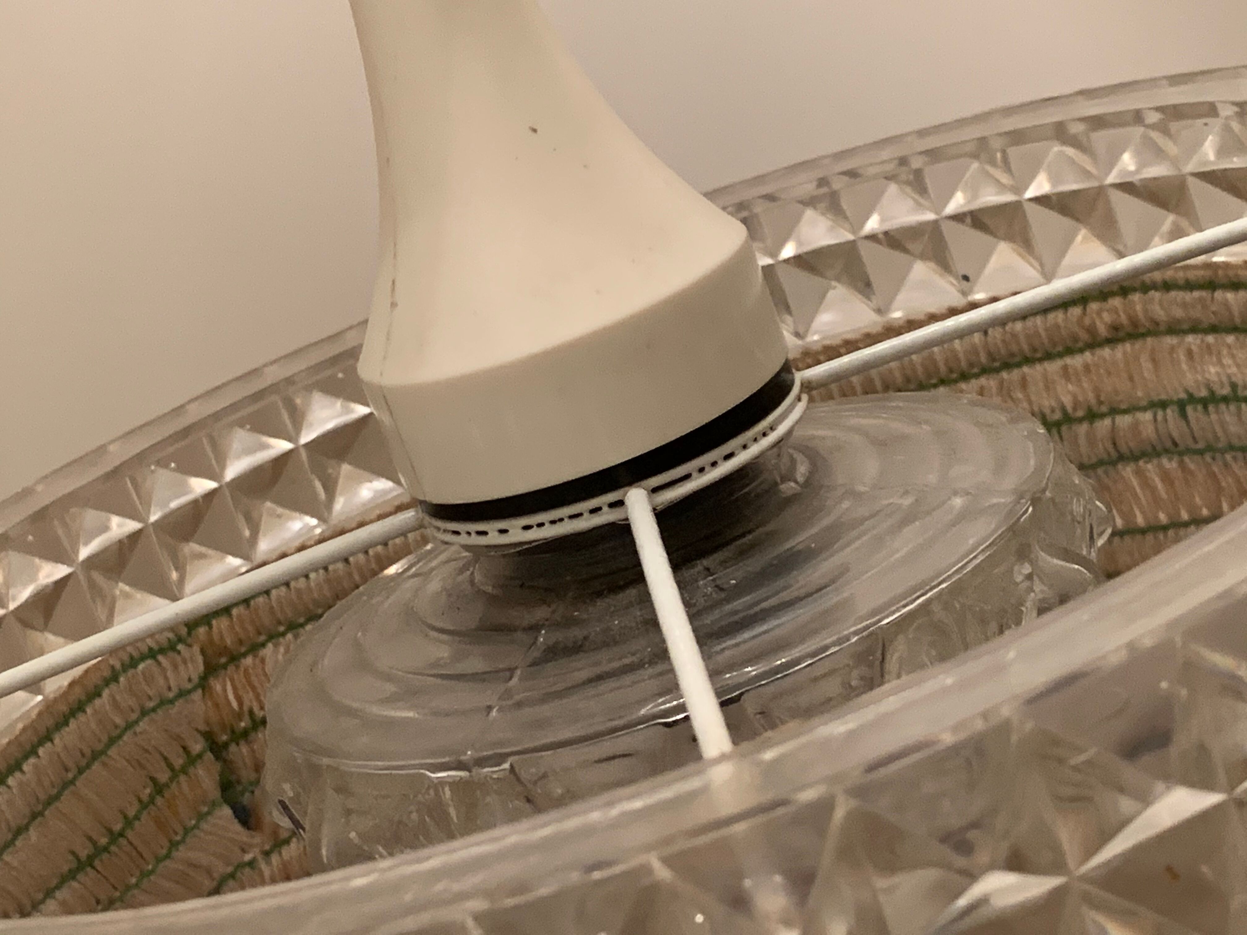 Glass and plexiglass suspension 1970