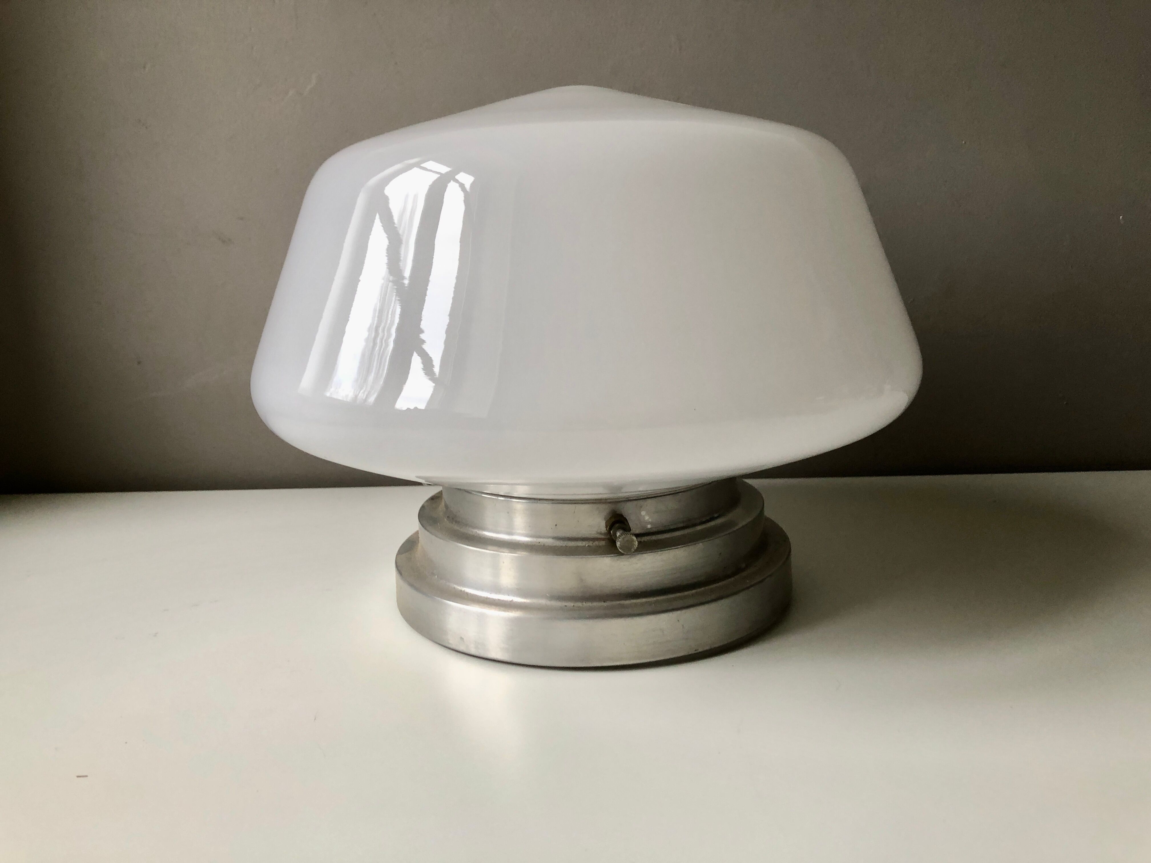 Plafonnier opaline 1950
