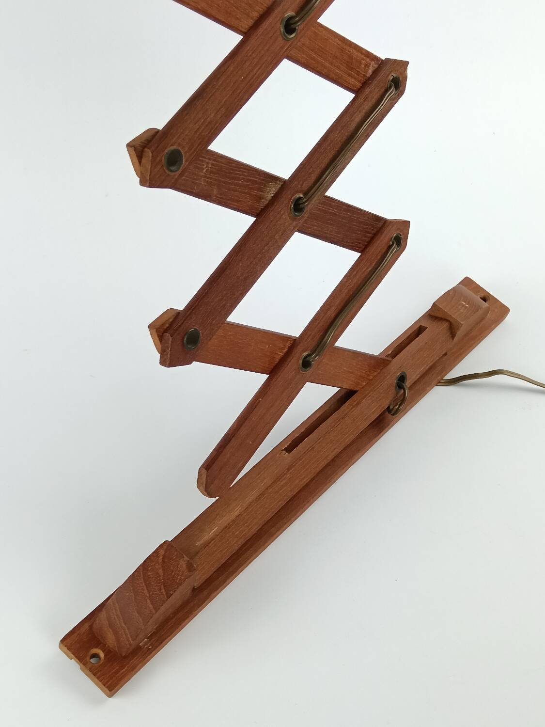 Scandinavian accordion wall lamp