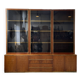 Mahey bookcase in elm and XXL brass