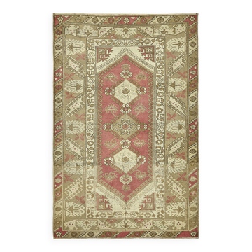 Turkish Vintage Anatolian Rug 121 cm x 191 cm