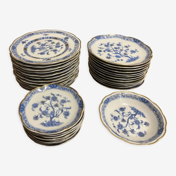 Batch of porcelain tableware from Limoges 1980