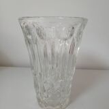 Vase en verre ciselé