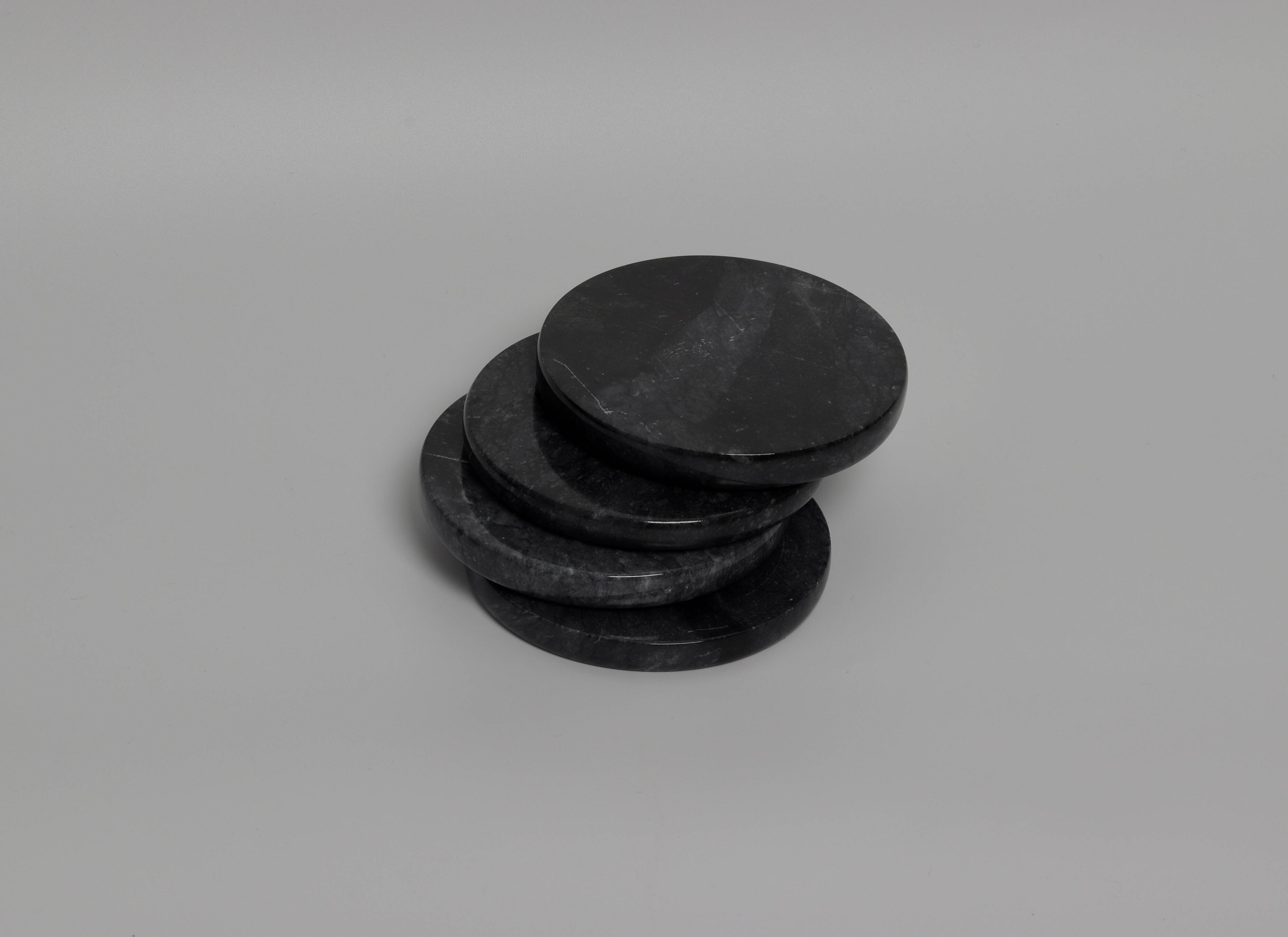 Gabriella – Black Round Natural Marble Coasters - set of 4