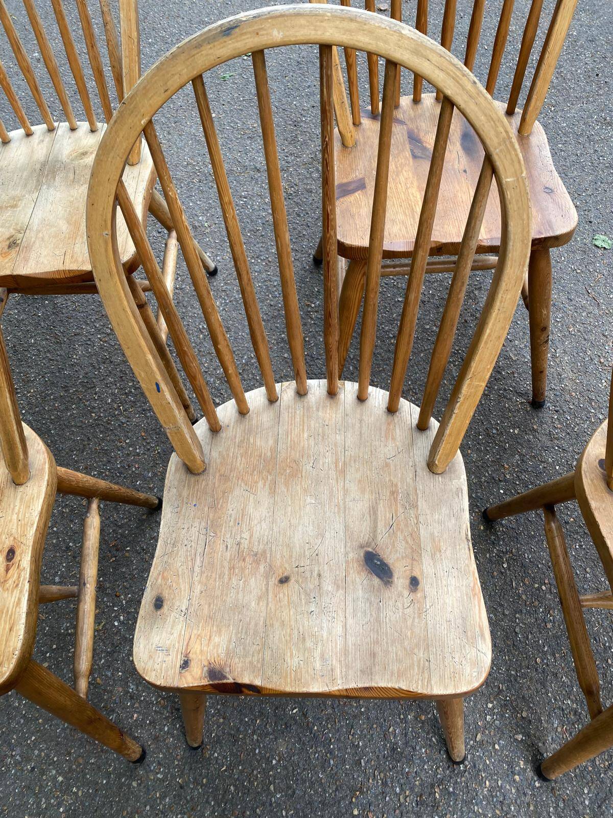 5 chaises anglaises Windsor en bois massif courbé XXème