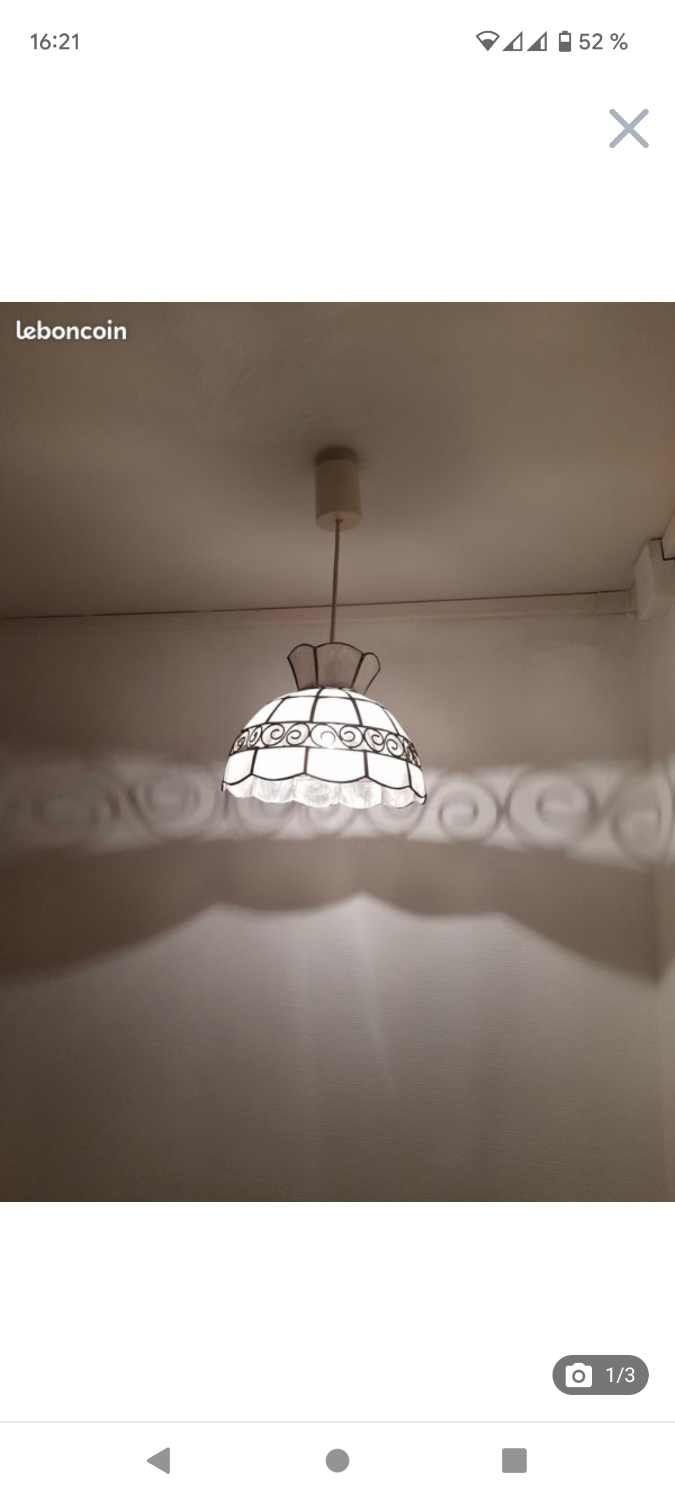 Vintage suspension in mother-of-pearl and brass