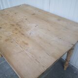 wooden dining table, vintage, turned legs, firm table style