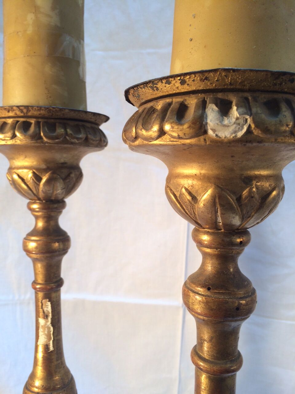 Pair of ancient carved gilded wood candlesticks - 18th century