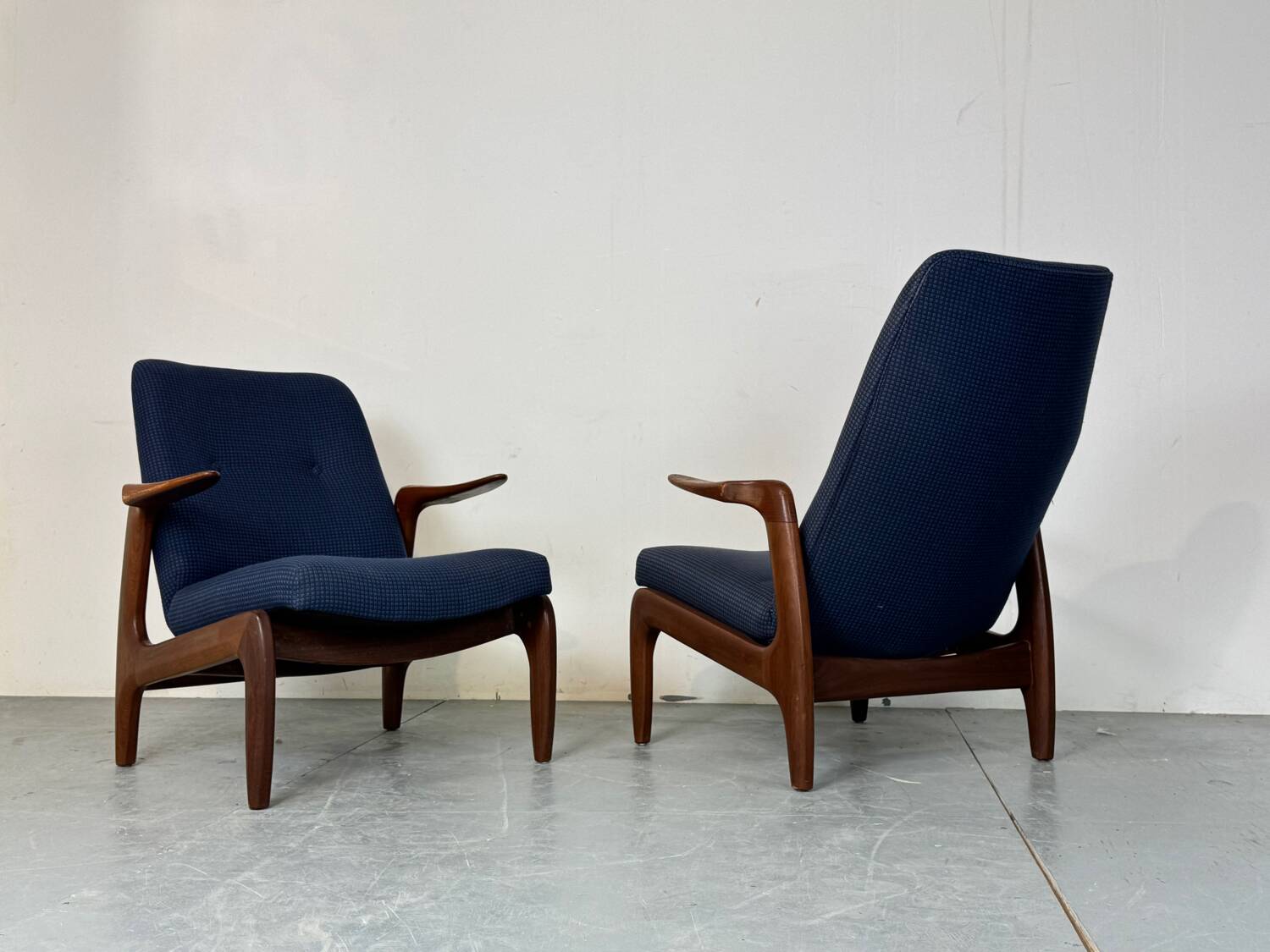 Fauteuils lounge danois en teck, style moderniste du milieu du XXe siècle, années 1960, lot de 2