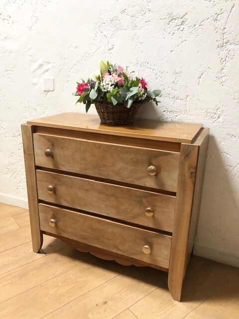 Vintage wood dresser