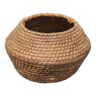 Old basket, burgundy straw and bramble, woven basket, interior decoration