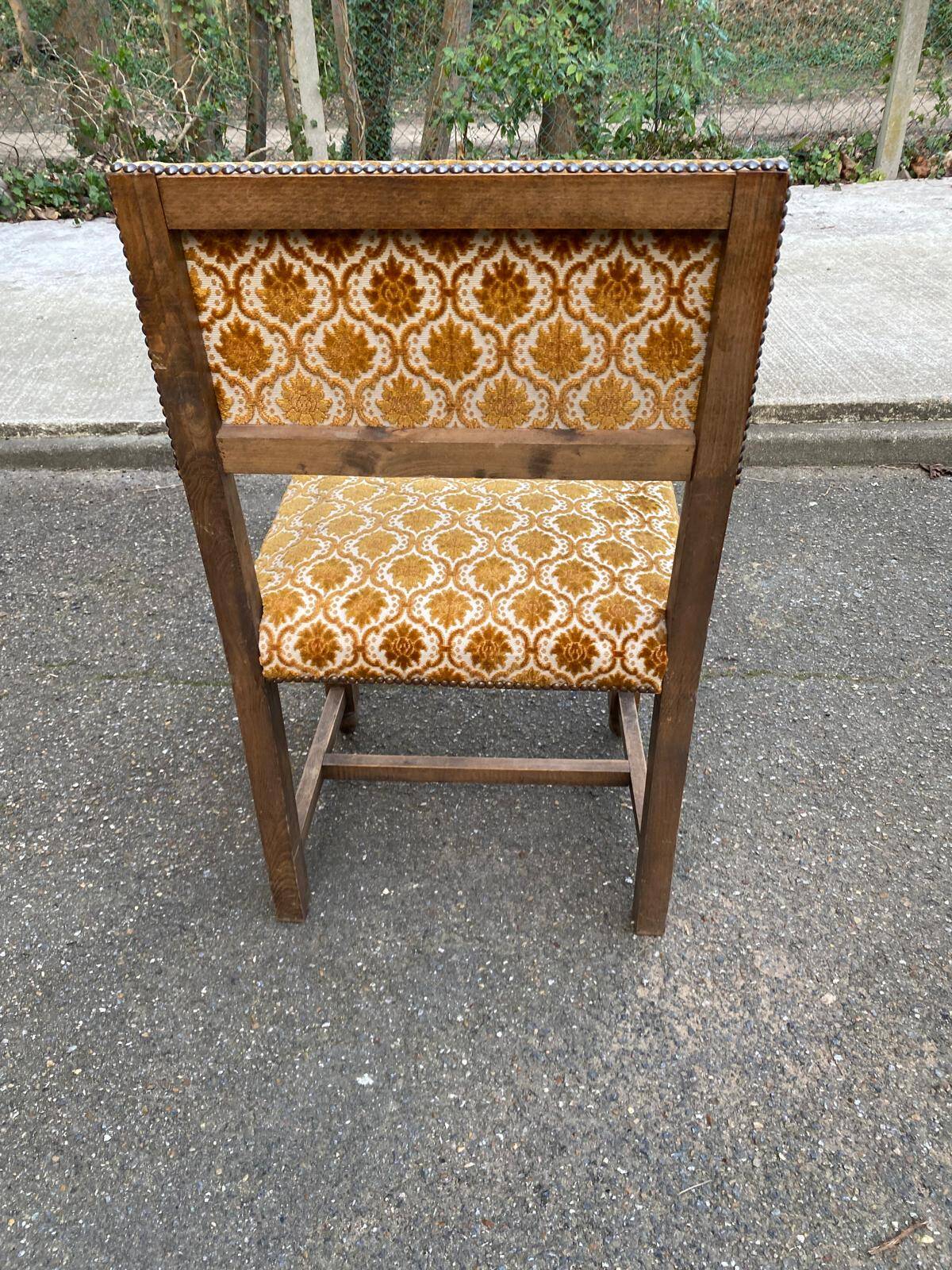 4 Henri II chairs in solid wood and yellow-beige velvet.