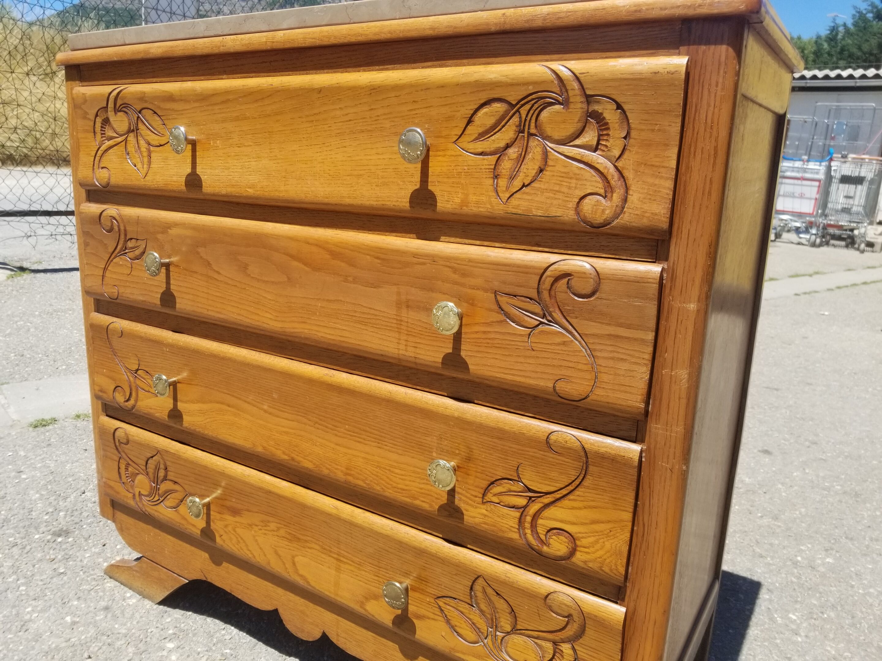 Old Art Deco chest of drawers 4 drawers and marble top