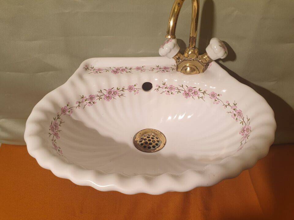Small vintage sink paris porcelain les bains decorated with peach blossoms