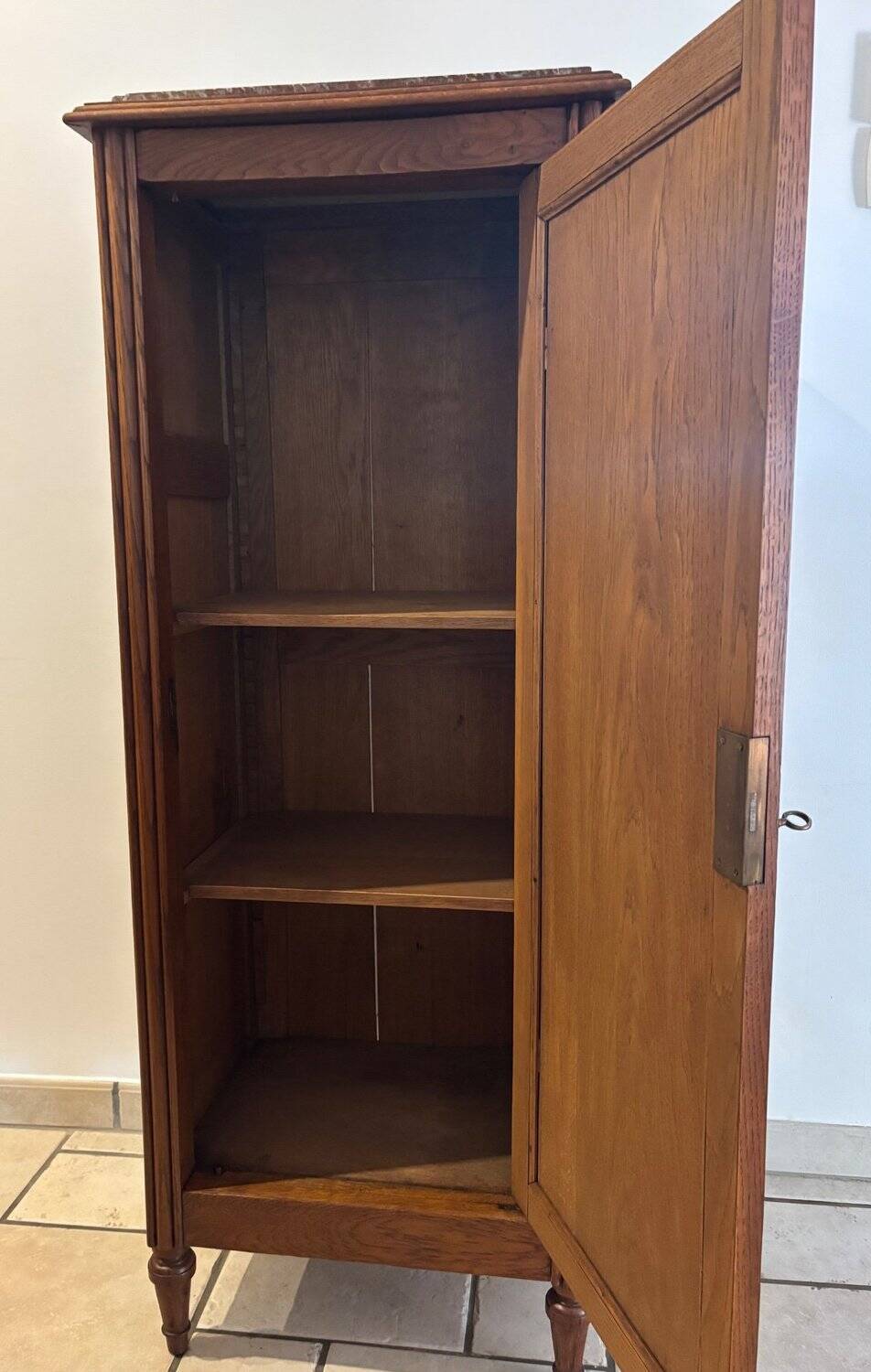 Art Deco Bonnetière Solid Oak & Griotte Marble – 1930s