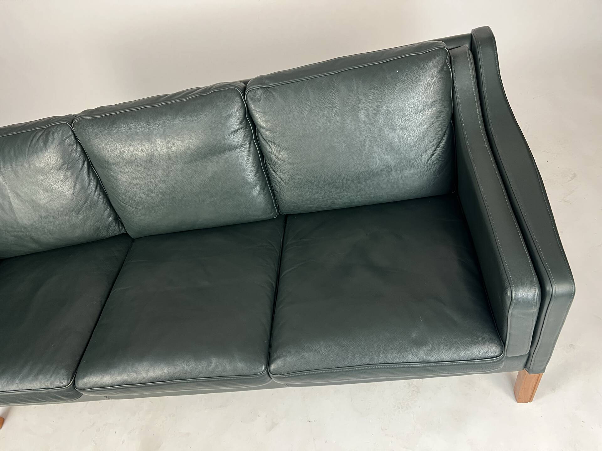 Danish leather sofa couch by Skippers furniture 70s 80s Design