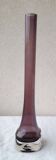 Vase soliflore en verre mauve