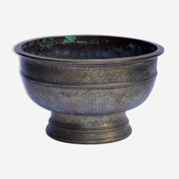 Brass Bokor bowl, east Java, Indonesia late 19th century.