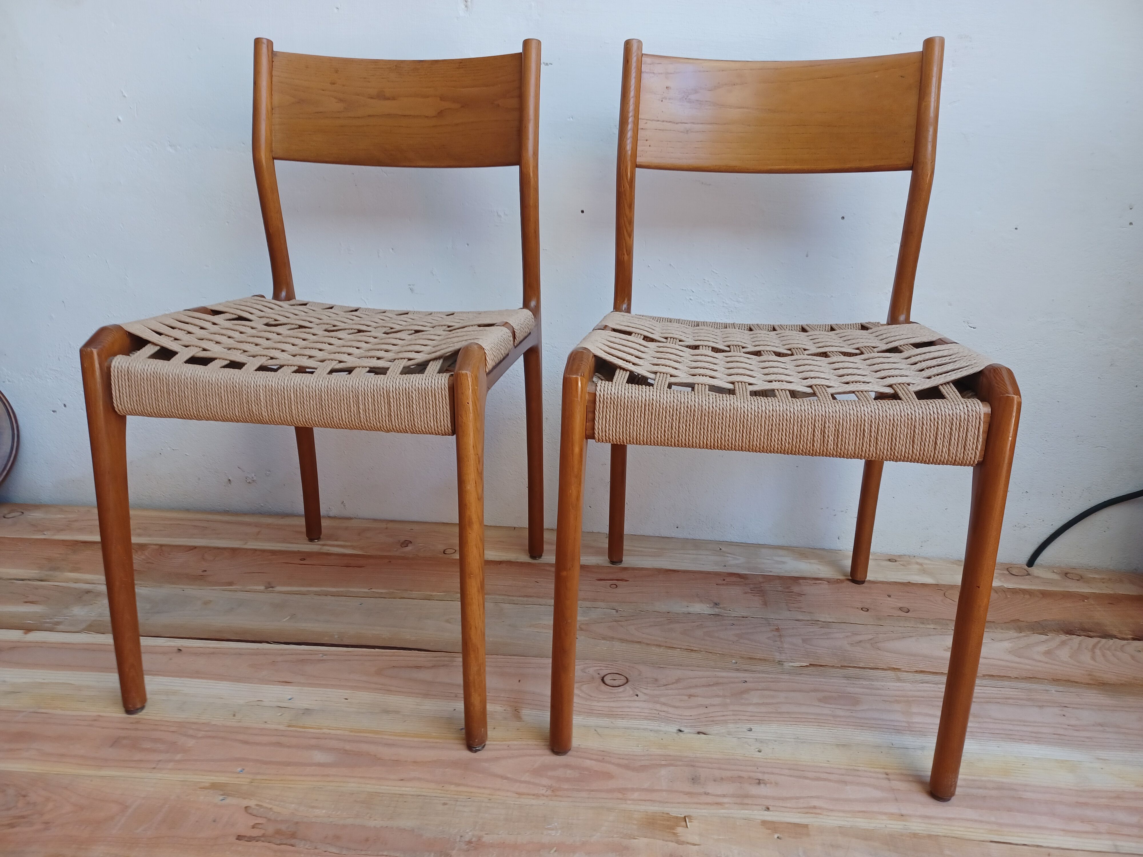 Pair of chairs, Consorzio Sedie Friuli, 1960