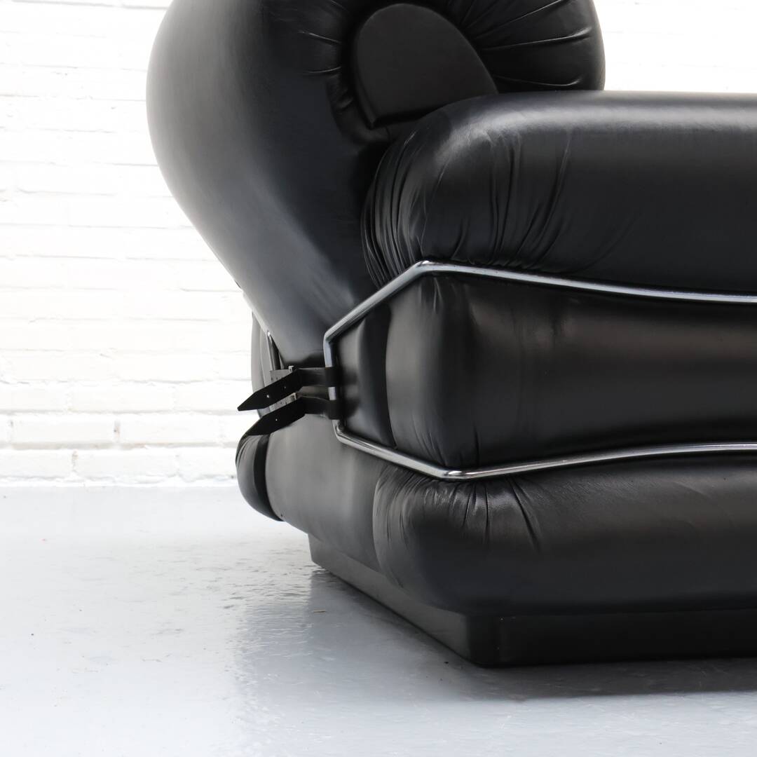 Fauteuil Pompon italien par Ceriotti 1970