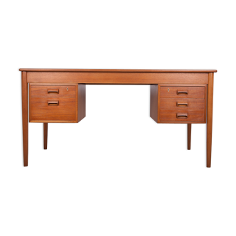 Bureau en teck par Børge Mogensen Søborg  années 1960