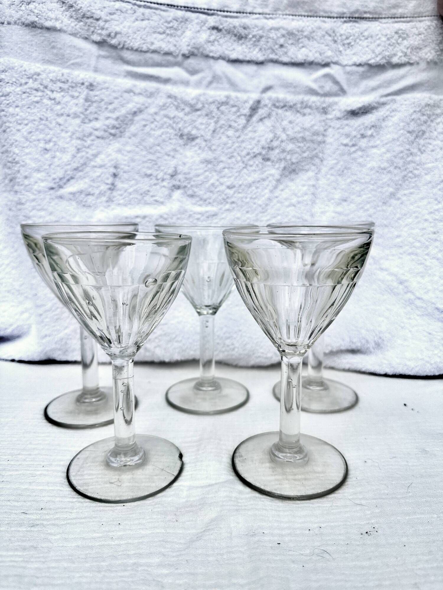 Set of 5 blown glass goblets in Art Deco style, circa 1900.