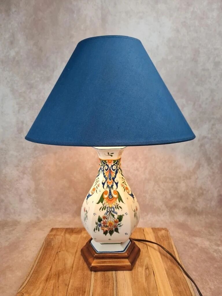 Hand-painted faience lamp – Desvres / Rouen style – artisan piece