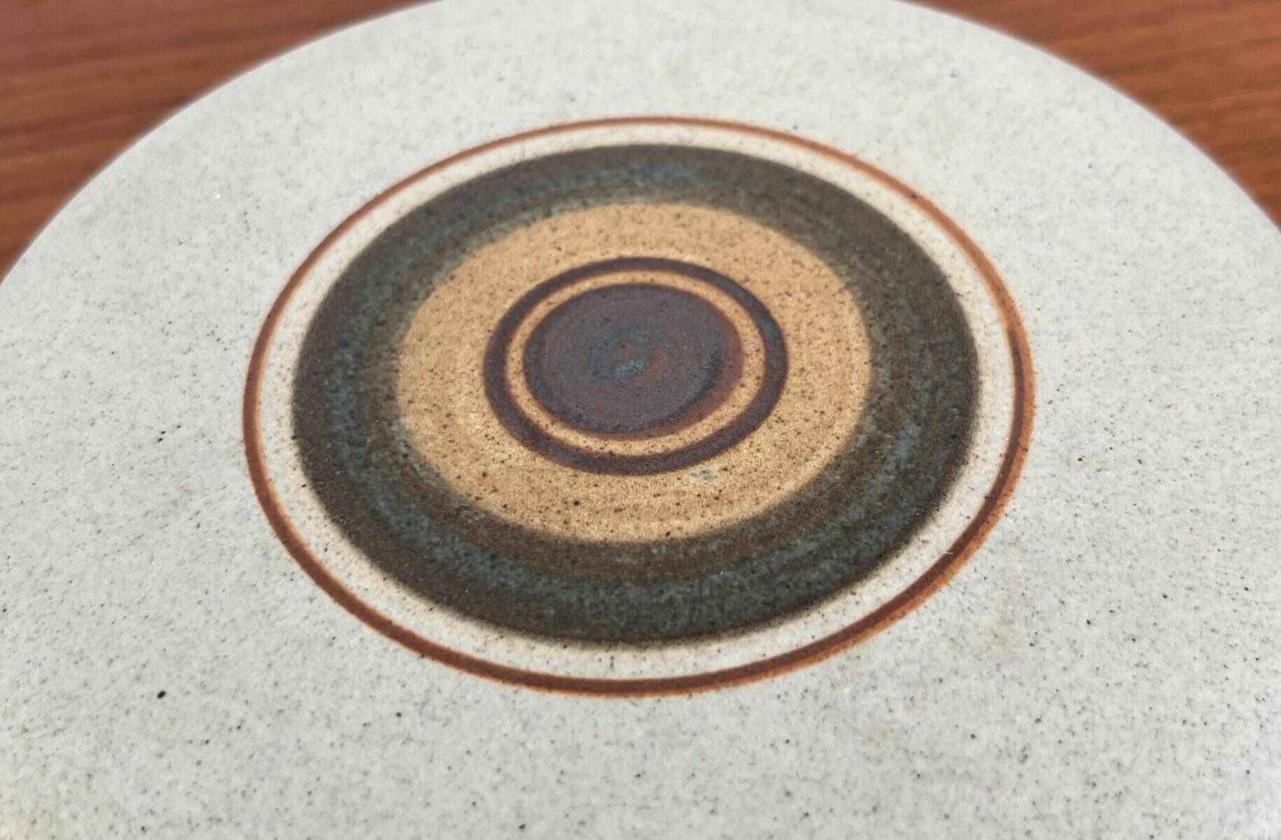 Vintage stoneware bowl with lid by Tove Rappold for Knabstrup, Denmark, 1970s.