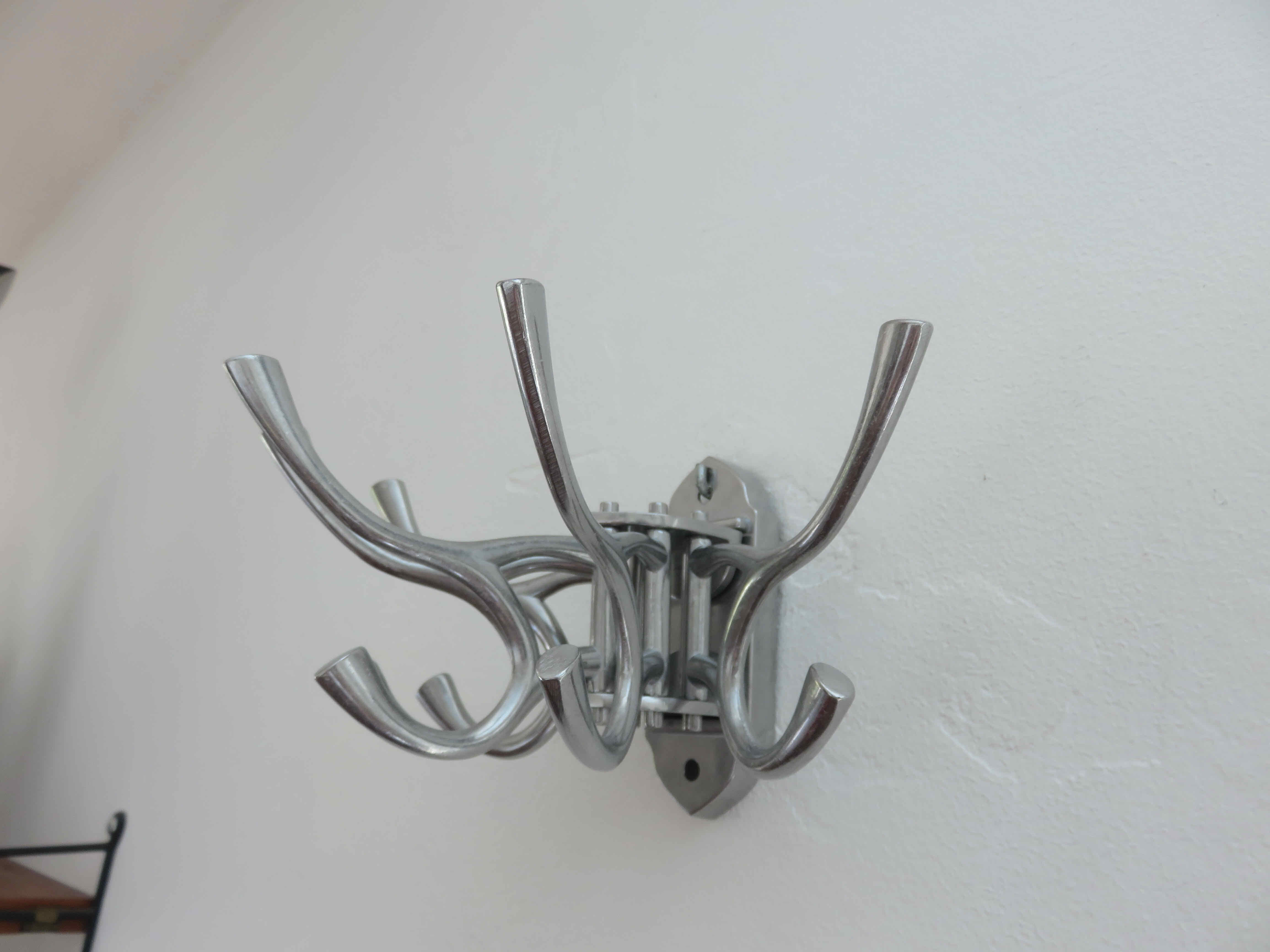 Swivel aluminum wall coat rack bistro, factory