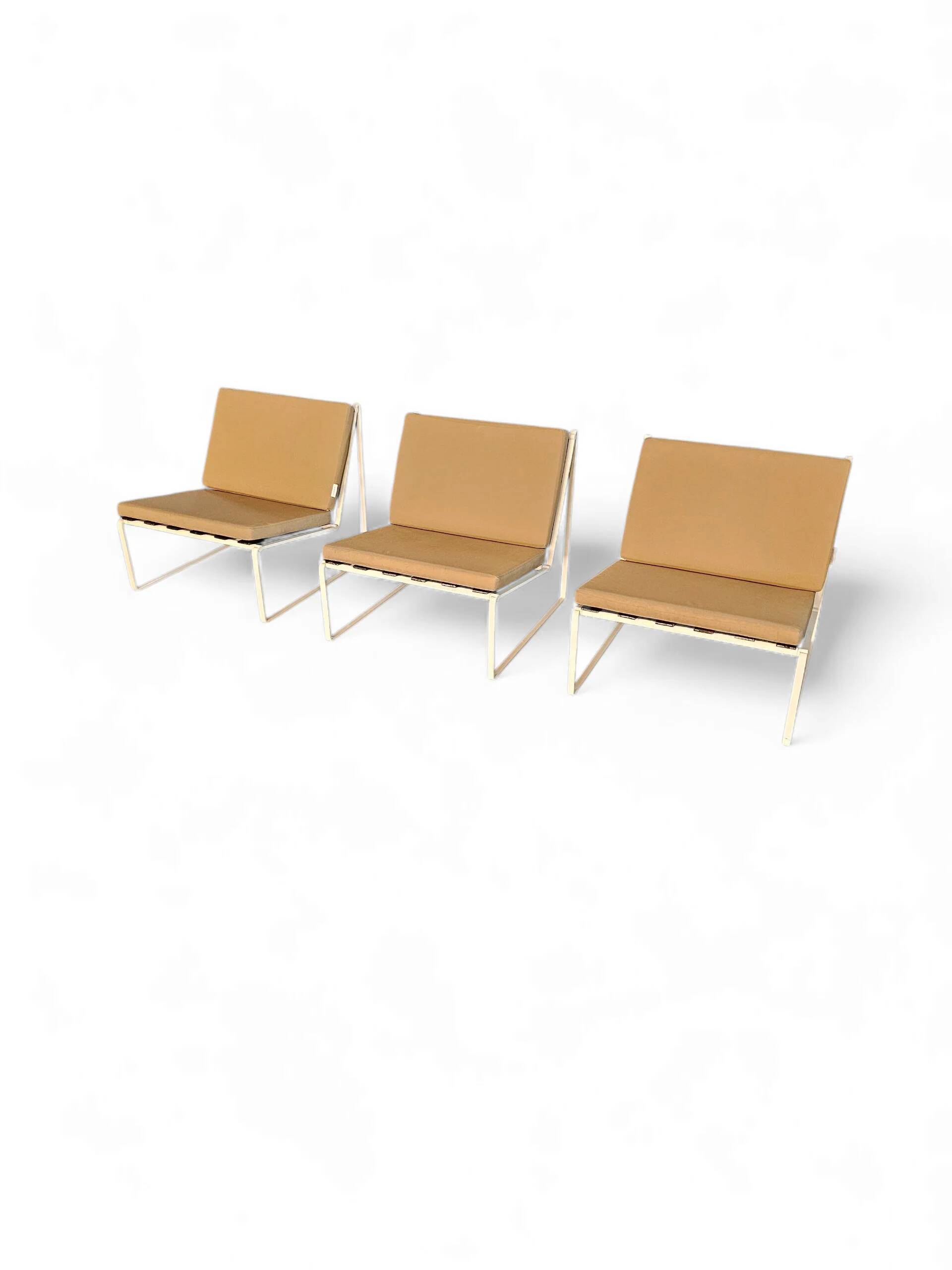 Chaises longues Kho Liang Ie 024 / table basse / Artifort 1962