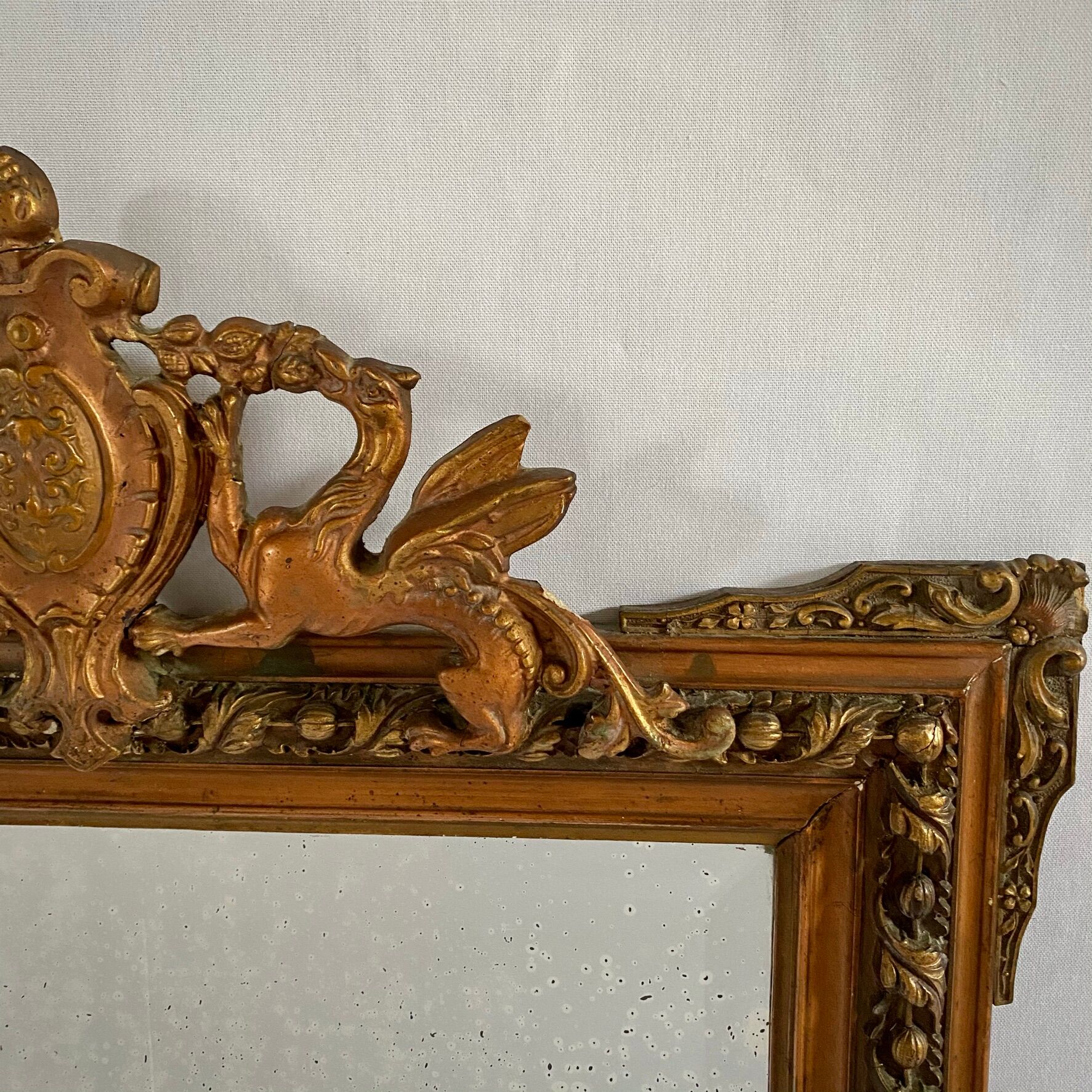 Mirror Napoleon III, gilded with pediment - 105x67cm
