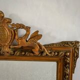 Miroir Napoléon III, doré avec fronton - 105x67cm