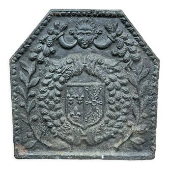 Fireplace plate XVIII crown decoration, coat of arms