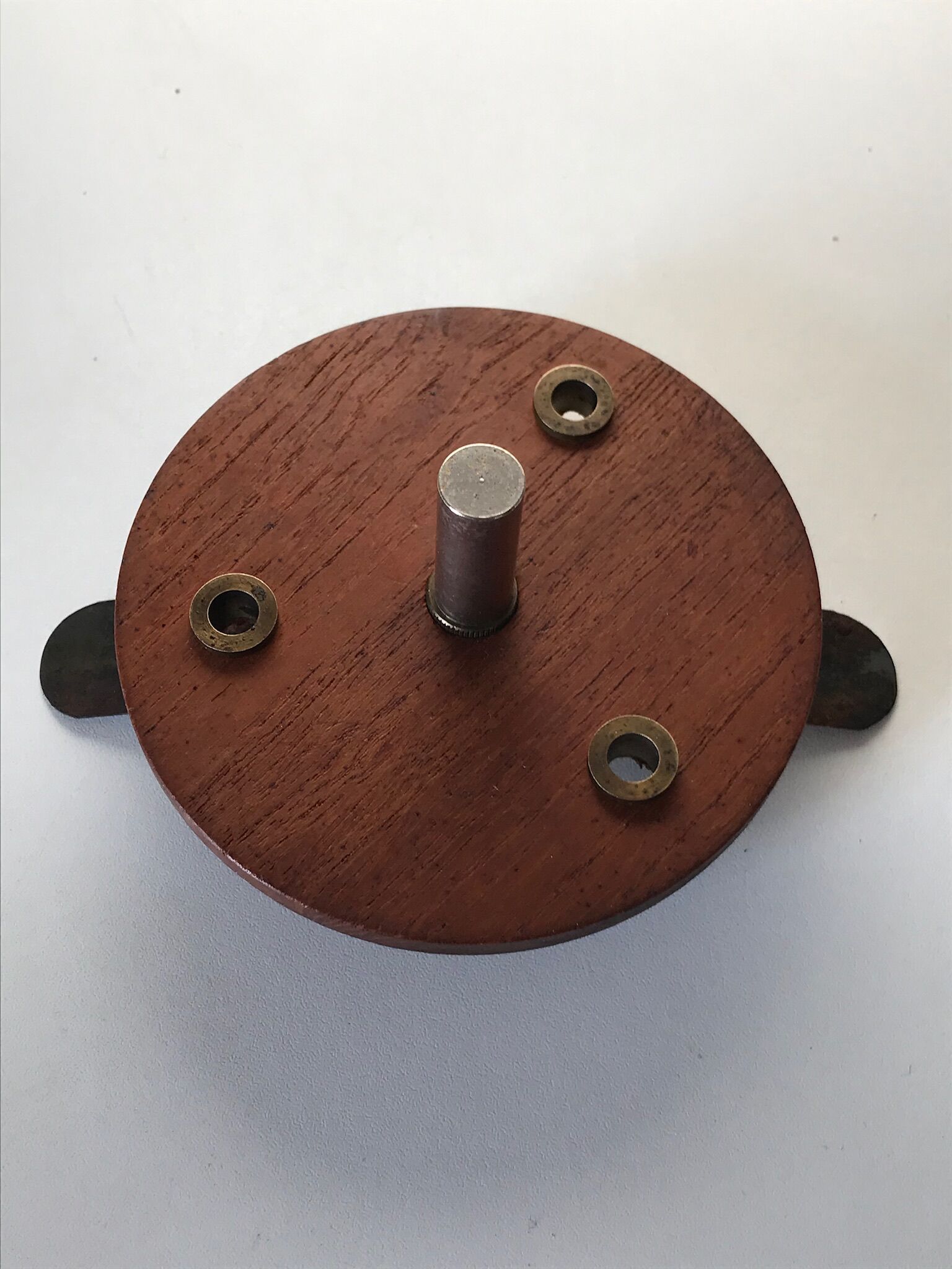 Suspension opaline et teck des années 60
