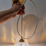 Deux suspensions Ezan opalescente art déco