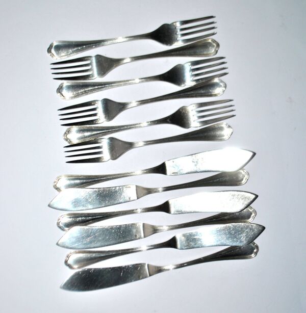Christofle lot de 12 couverts à poisson Spatours 6 fourchettes + 6 couteaux filet contour