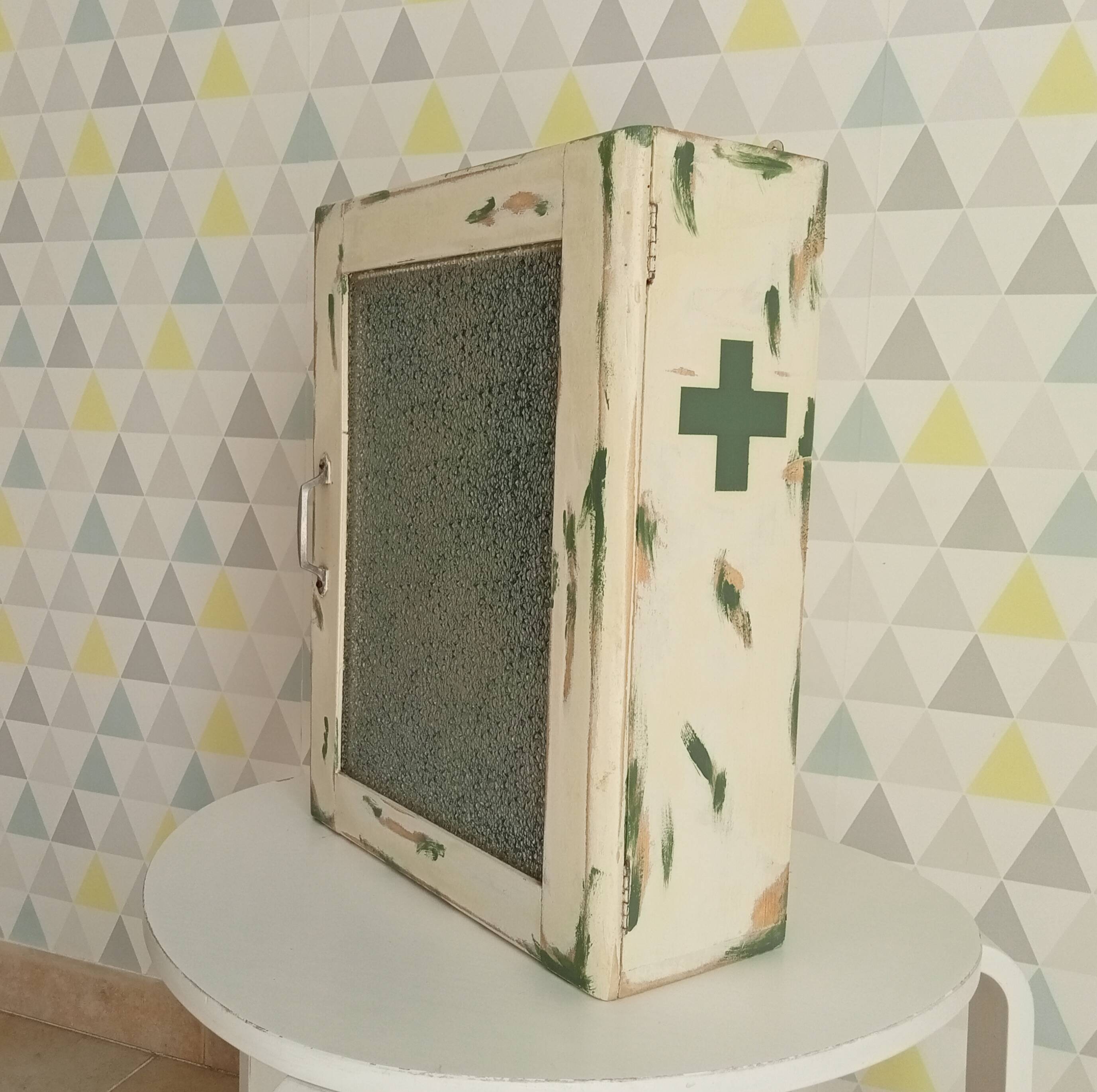 Vintage medicine cabinet 50s/60s