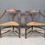 Paire de chaises d'angle hollandaises anciennes, années 1920