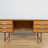 Mid-century modern oak desk from Eigil Petersens Møbelfabrik, Denmark, 1970s