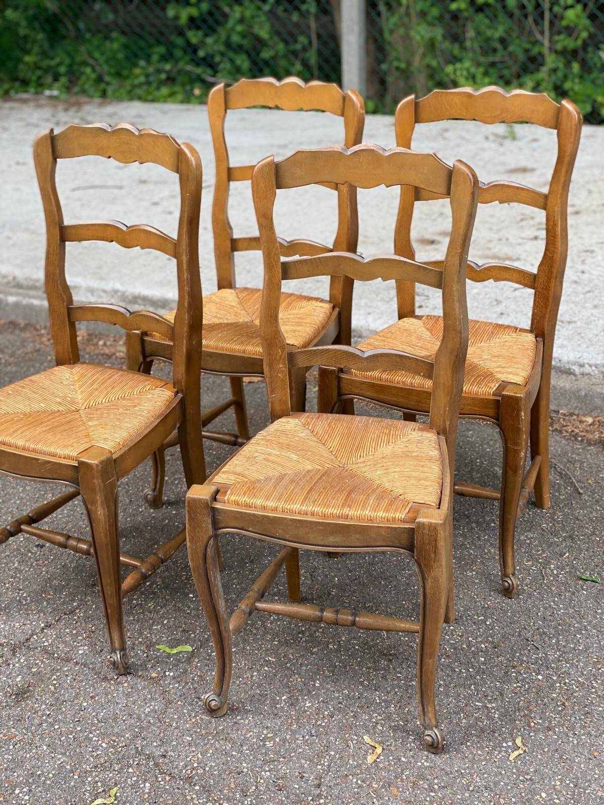 4 Louis XV chairs in solid oak and straw